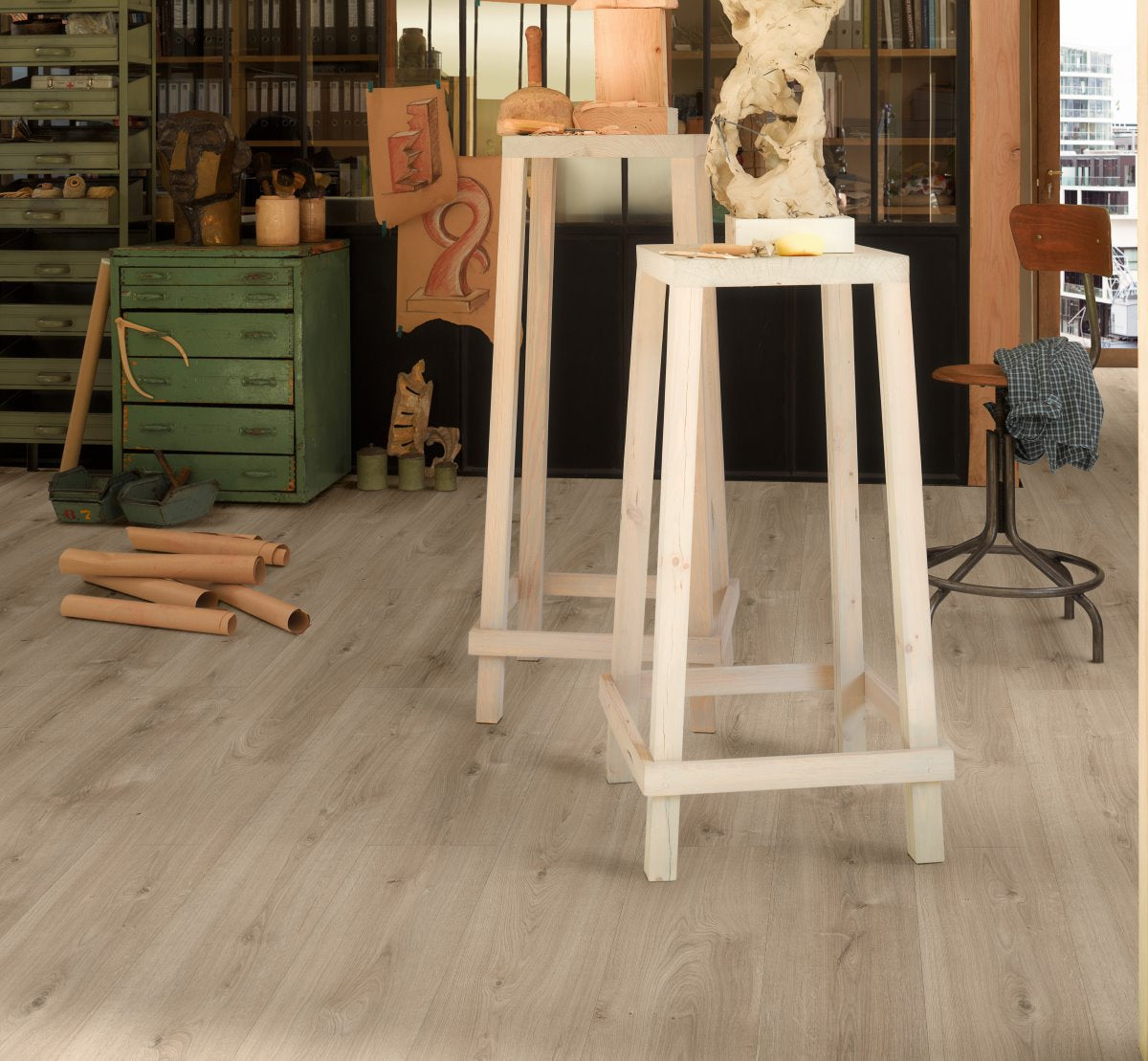 Laminaat Basic 600 Brede landhuisvloer Eiken Avant geschuurt nat. structuur landh.mini.kant