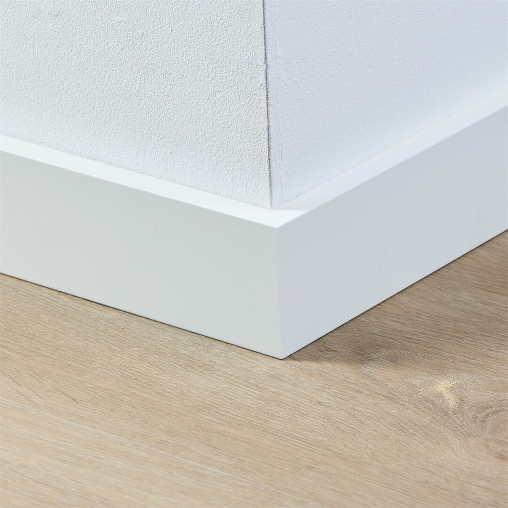 Gelakte plint Amsterdam 70x15 wit
