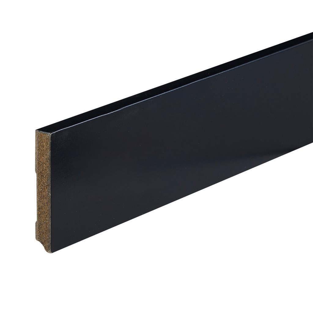 Gelakte plint Amsterdam 90x15 zwart