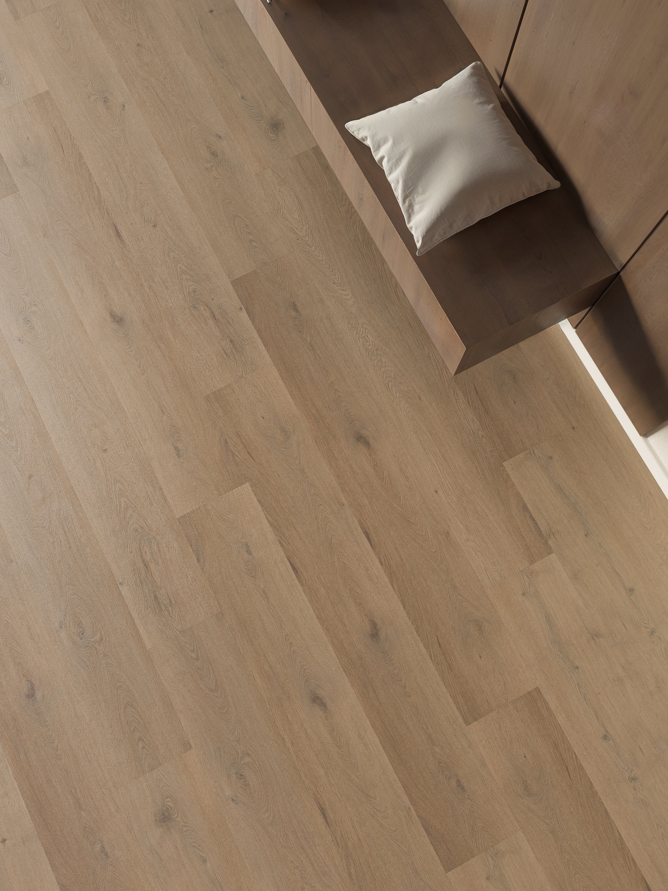 Attico 840 | Rigid Click