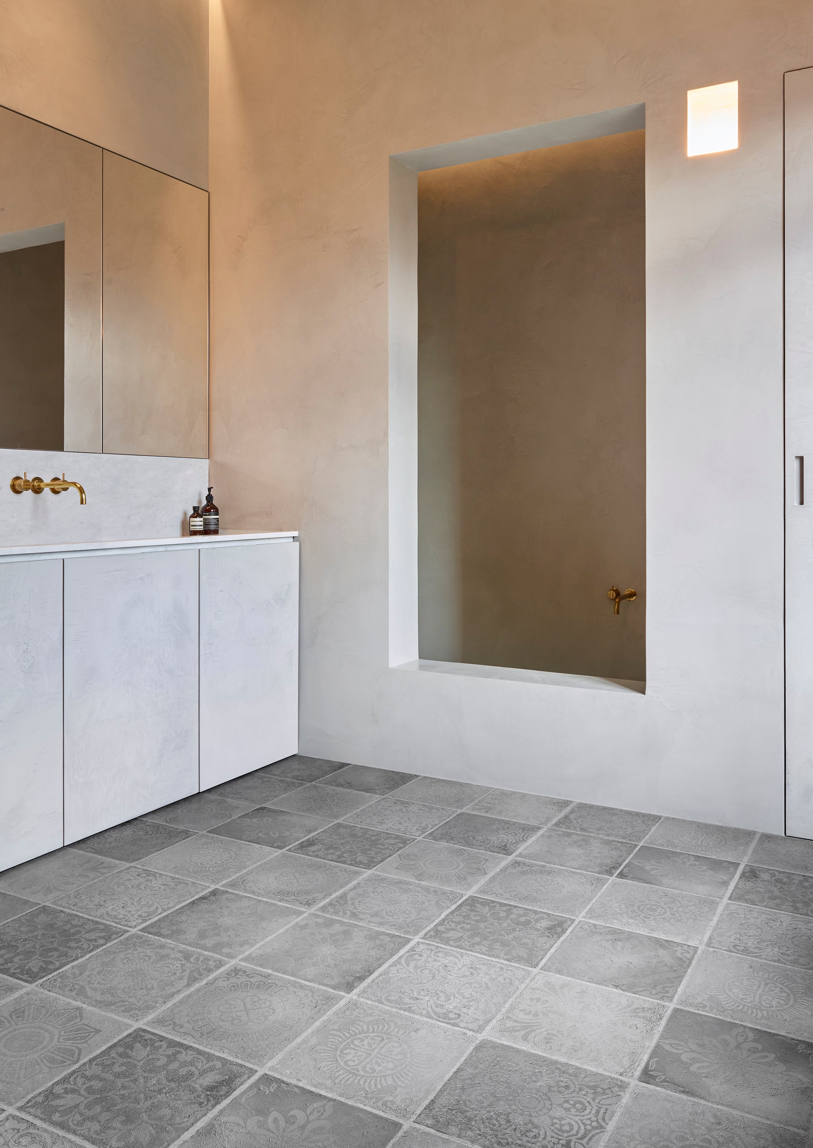 COREtec The Essentials Tile++ - Rabat 94